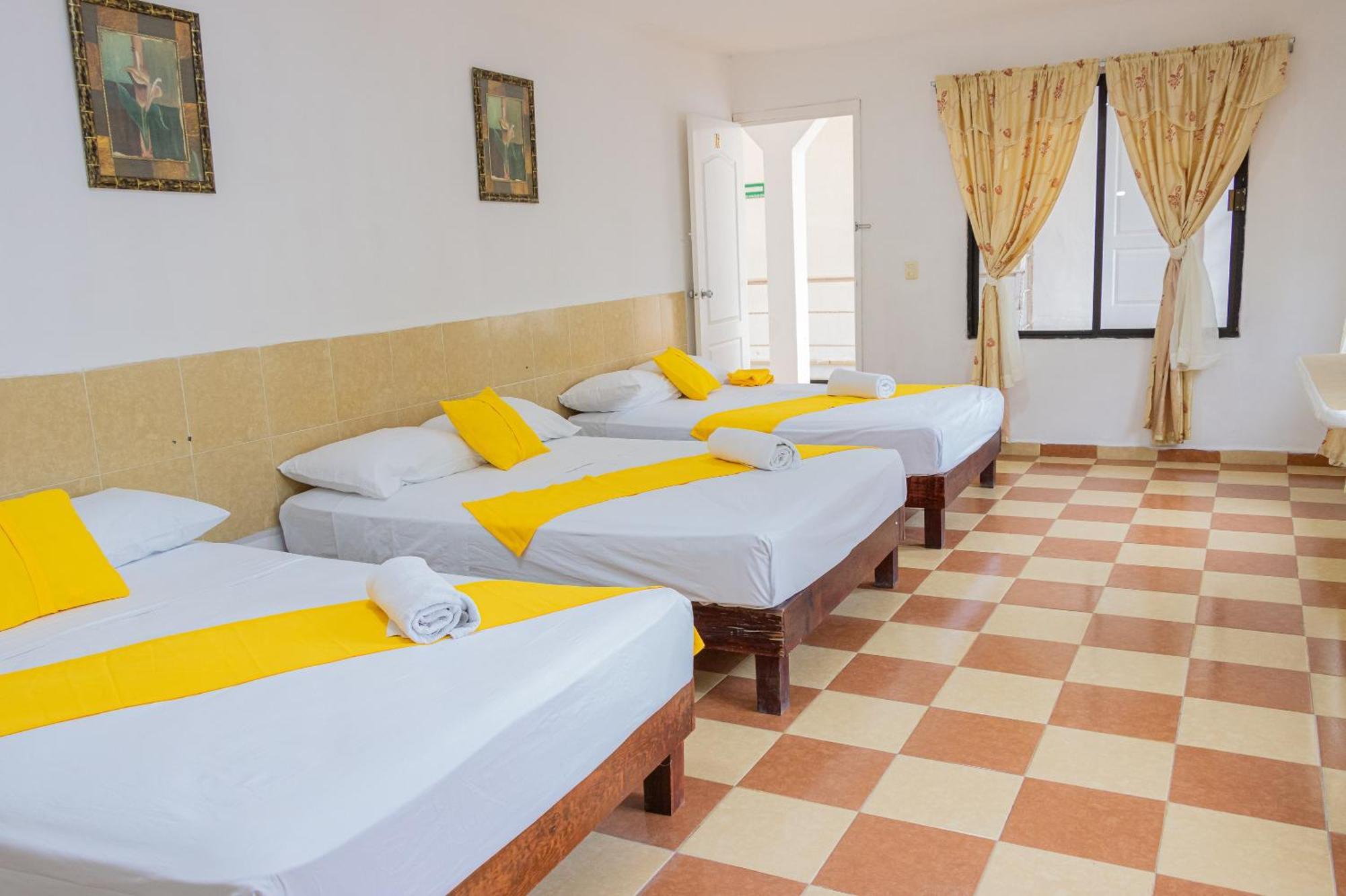 Oyo Hotel Marias,Aeropuerto Internacional De تْشيتومال المظهر الخارجي الصورة