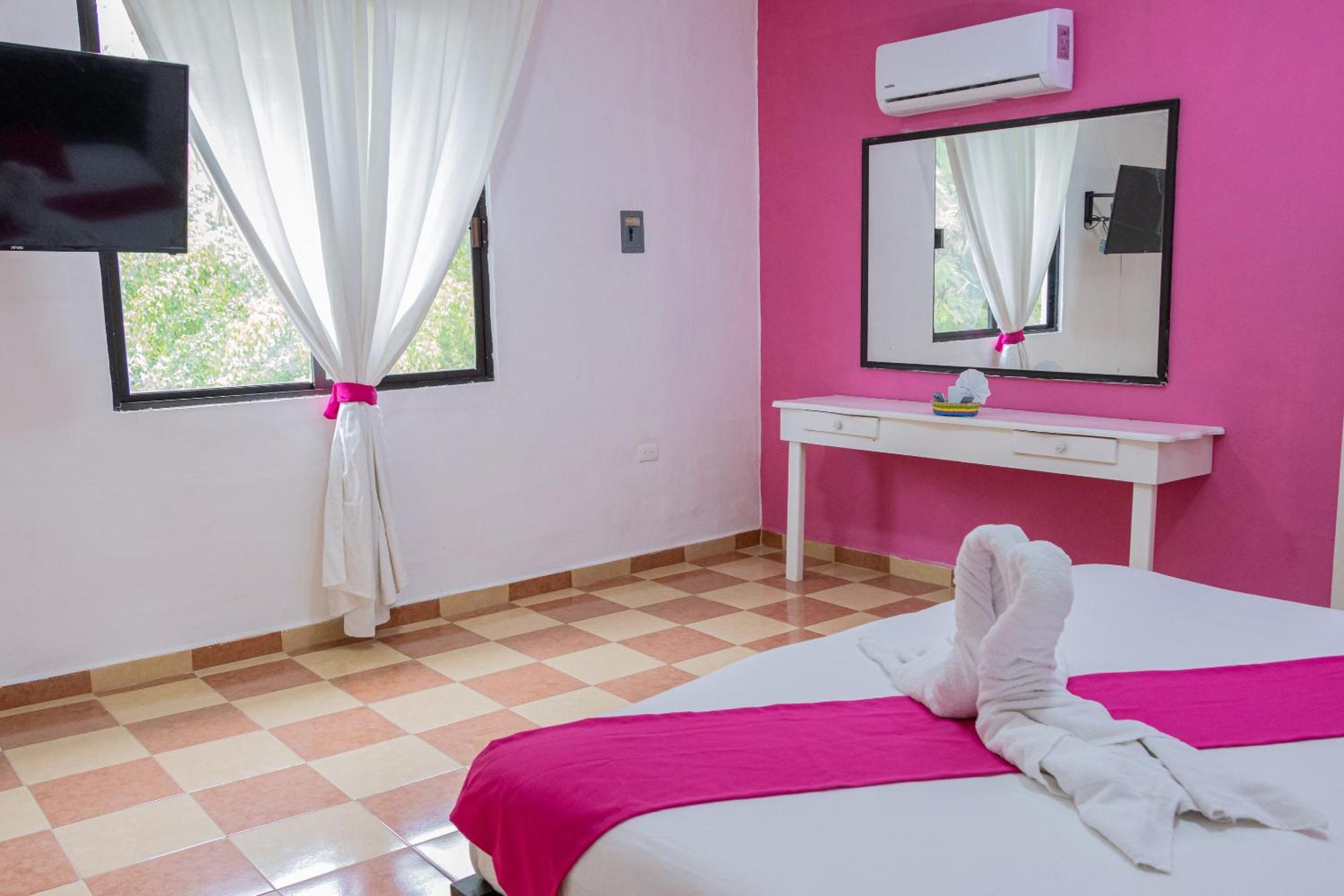 Oyo Hotel Marias,Aeropuerto Internacional De تْشيتومال المظهر الخارجي الصورة