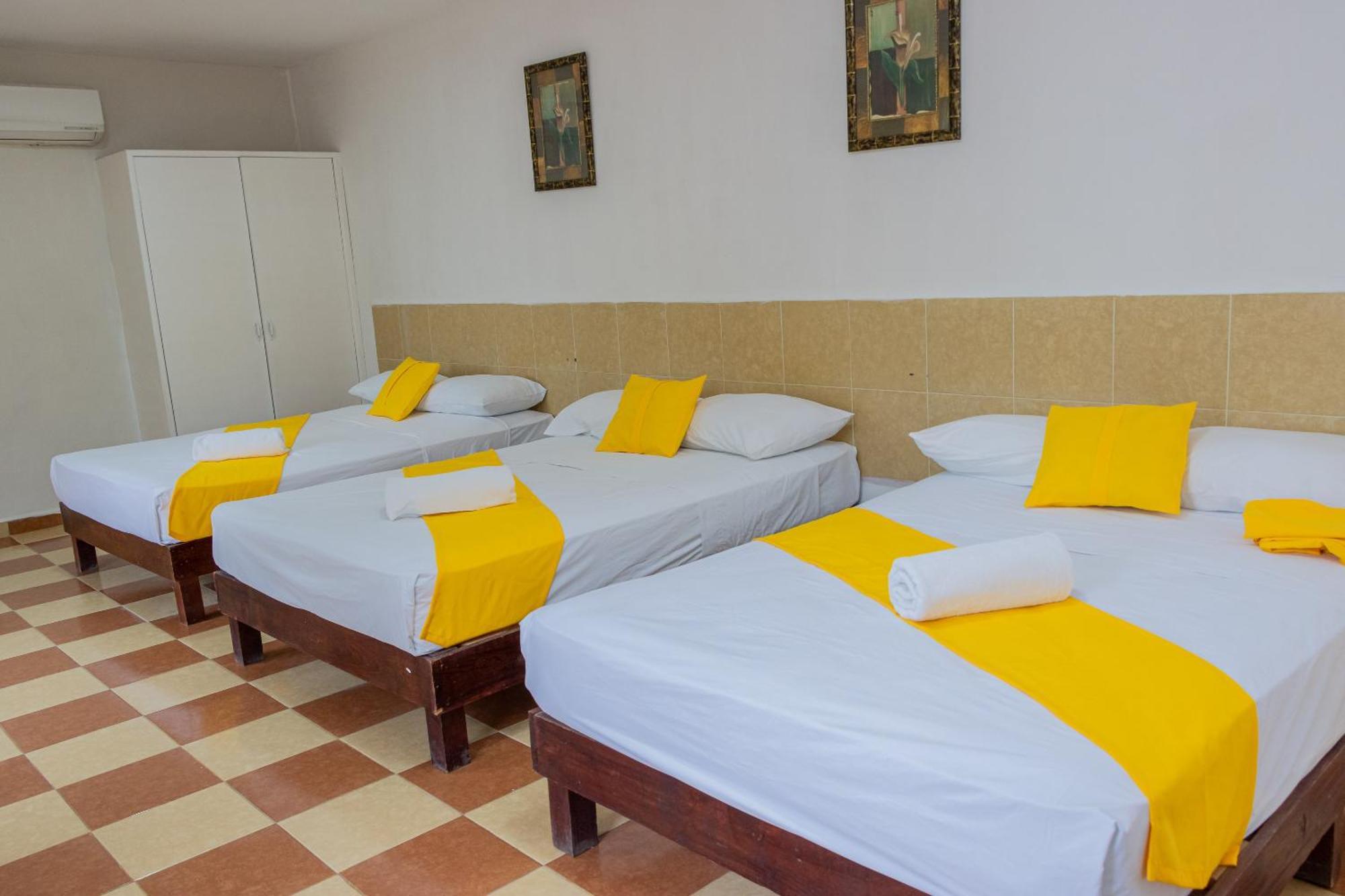Oyo Hotel Marias,Aeropuerto Internacional De تْشيتومال المظهر الخارجي الصورة