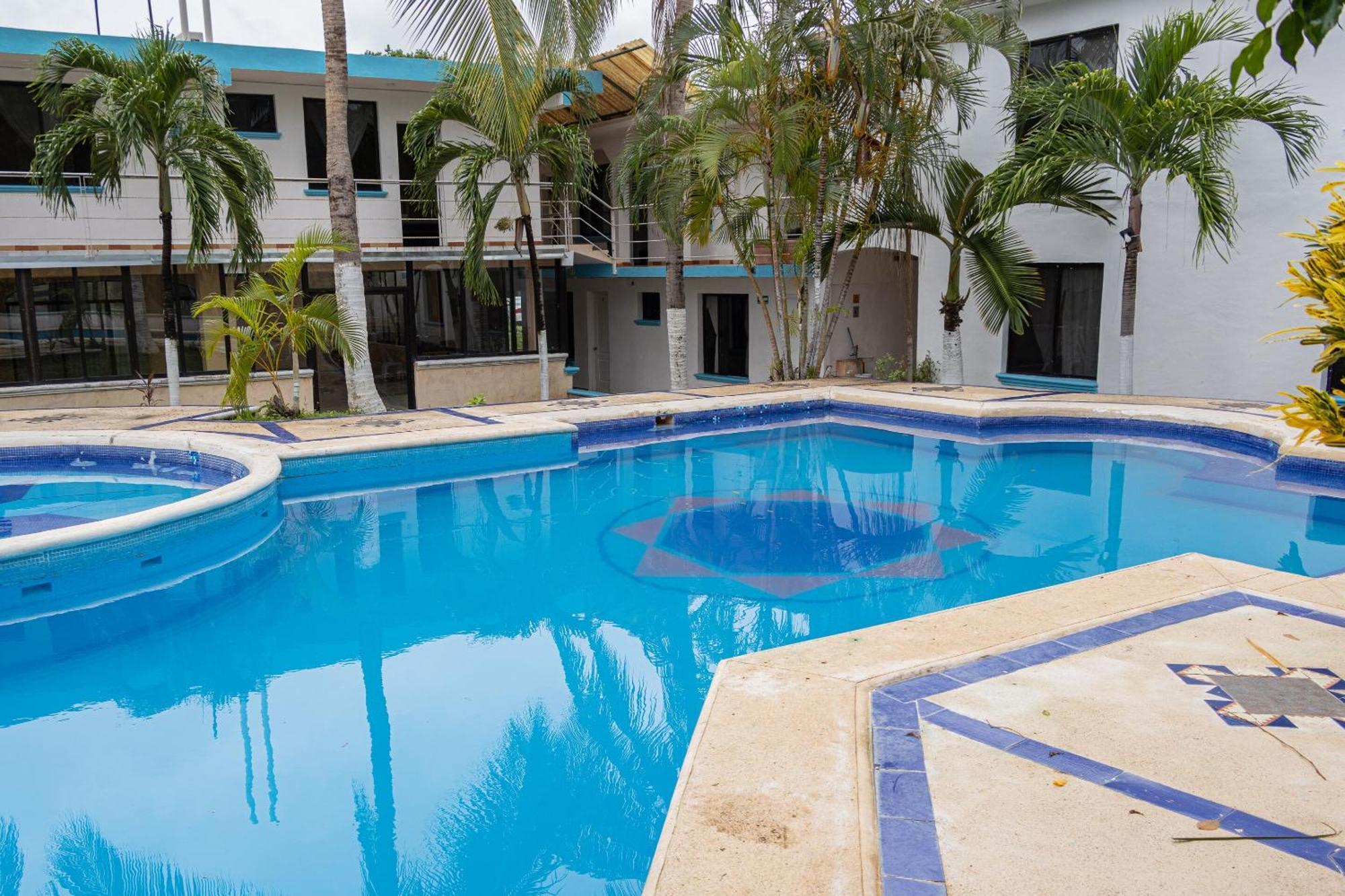 Oyo Hotel Marias,Aeropuerto Internacional De تْشيتومال المظهر الخارجي الصورة