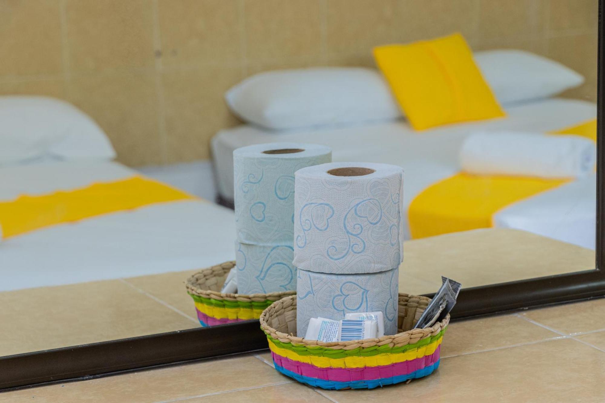 Oyo Hotel Marias,Aeropuerto Internacional De تْشيتومال المظهر الخارجي الصورة