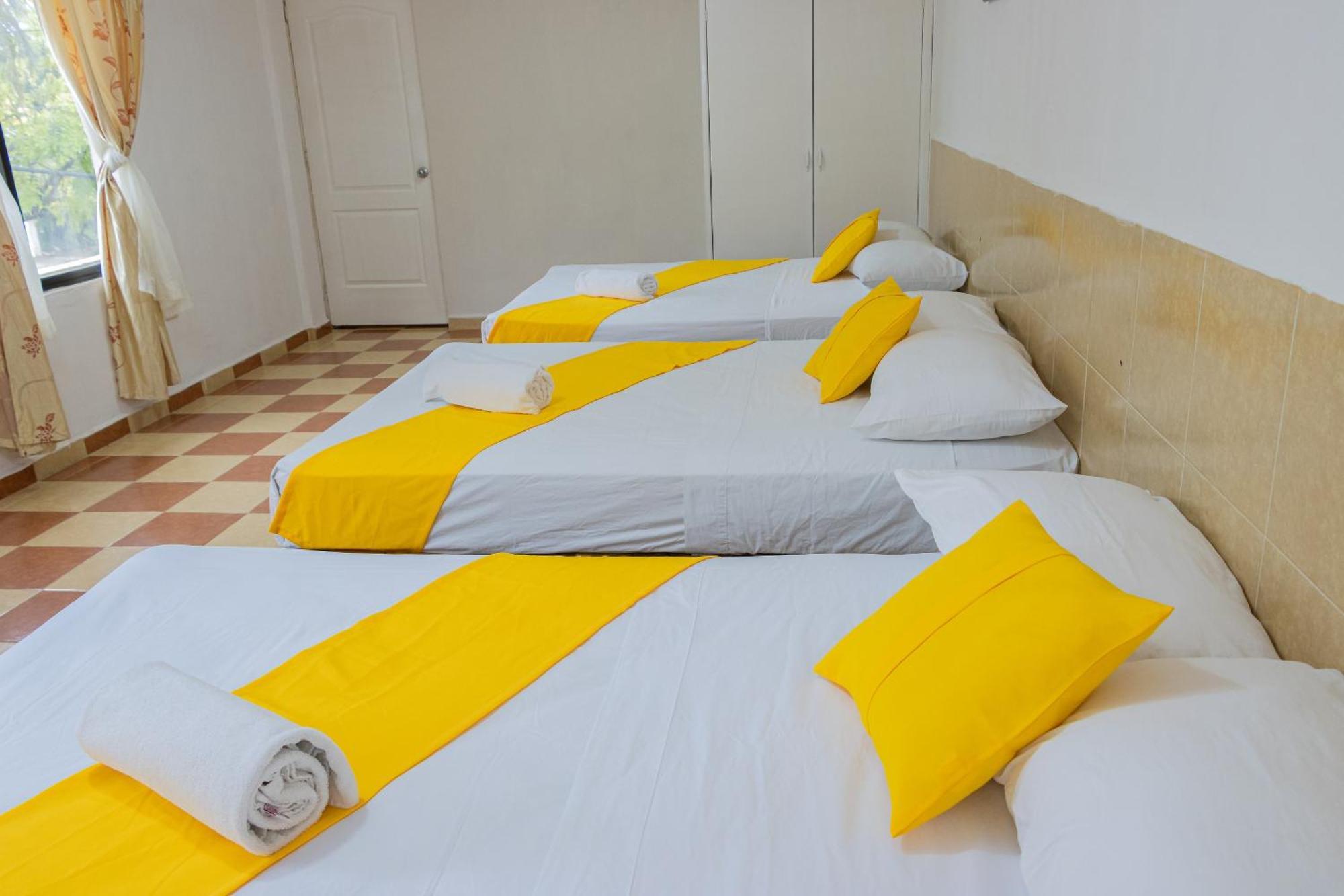 Oyo Hotel Marias,Aeropuerto Internacional De تْشيتومال المظهر الخارجي الصورة